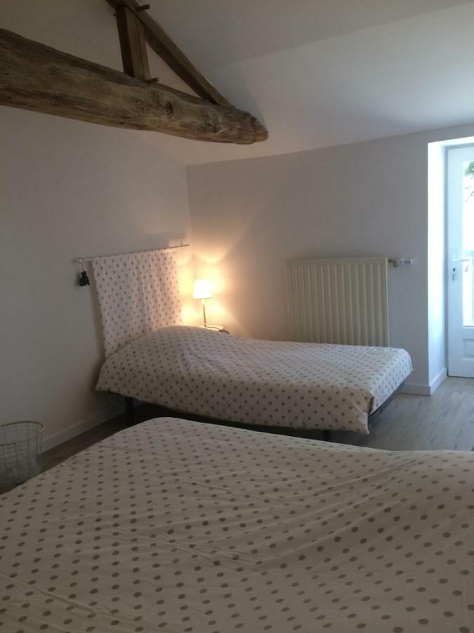 Le Petit Monty Gite Cote Etang Saint-Malo-du-Bois Kültér fotó