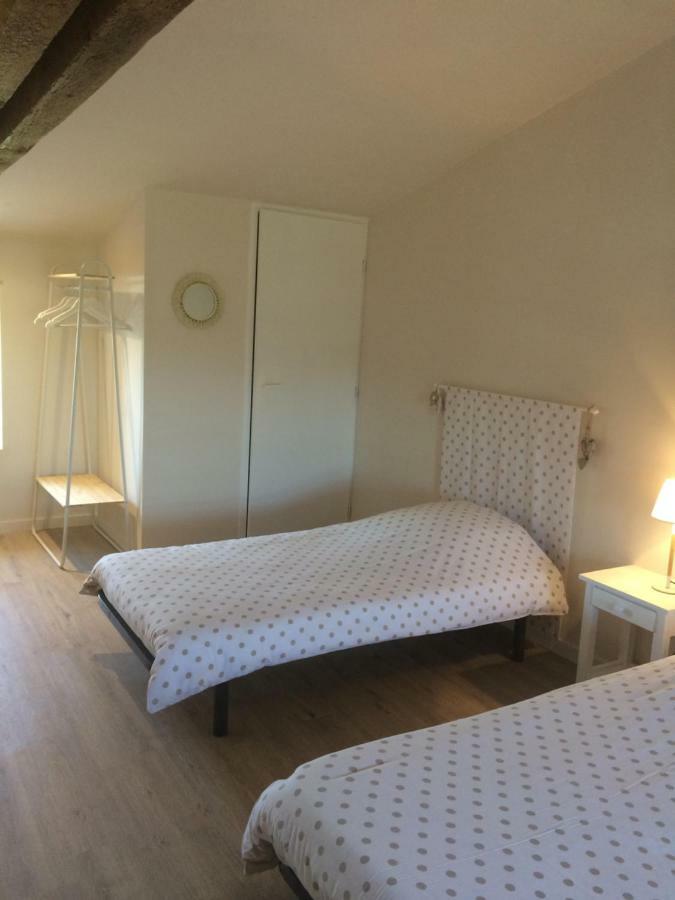 Le Petit Monty Gite Cote Etang Saint-Malo-du-Bois Kültér fotó